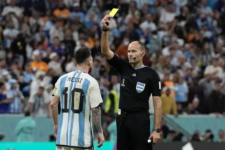 FIFA World Cup 2022  FIFA World Cup  Qatar World Cup  referee Mateu Lahoz sent home  Mateu Lahoz  Lionel Messi  ലയണല്‍ മെസി  മത്തേയു ലഹോസ്  മത്തേയു ലഹോസിനെ നാട്ടിലേക്ക് അയച്ചു  ഖത്തര്‍ ലോകകപ്പ്  ഫിഫ ലോകകപ്പ് 2022