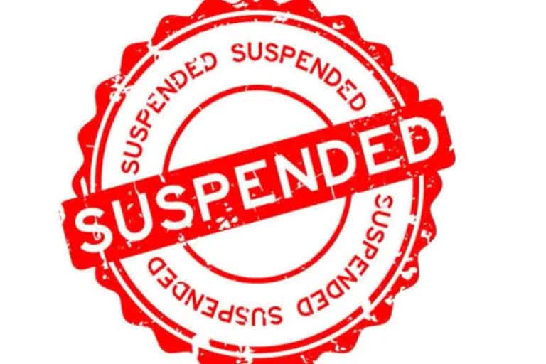 Palakkad  Suspension of excise official palakkad  excise officer suspended  excise officer suspension  പാലക്കാട് കൈക്കൂലി കേസ്  പാലക്കാട് എക്‌സൈസ് ഉദ്യോഗസ്ഥന് സസ്‌പെൻഷൻ  റെയ്‌ഡ് വിവരങ്ങൾ ചോർത്തിയ ഉദ്യോഗസ്ഥന് സസ്‌പെൻഷൻ  എക്സൈസ് ഉദ്യേ‍ാഗസ്ഥന് സസ്‌പെൻഷൻ  സിവിൽ എക്സൈസ് ഒ‍ാഫിസറിന് സസ്‌പെൻഷൻ  റെയ്‌ഡ് വിവരങ്ങൾ ചോർത്തി  Suspension of palakkad excise officer