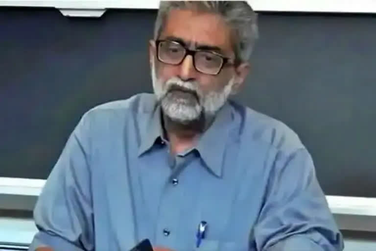 SC extends house arrest of Navlakha