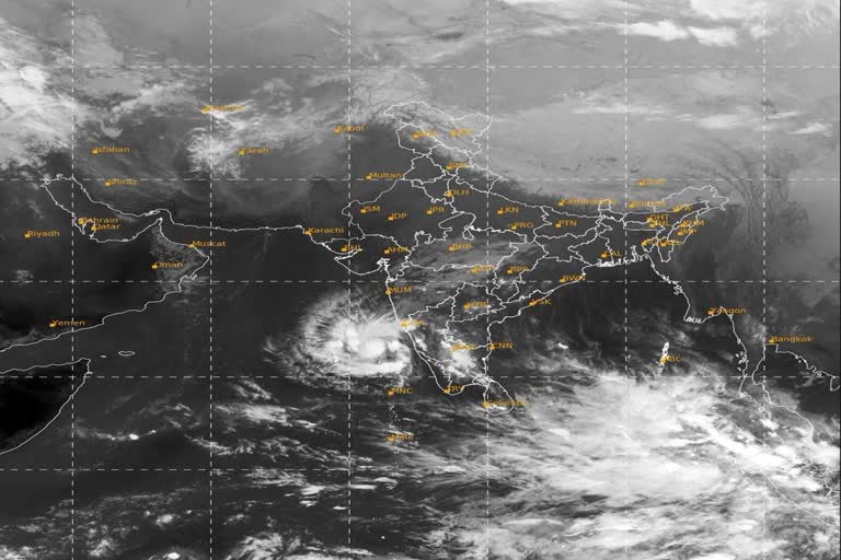 સુરત જિલ્લામાં 14 થી 16 ડિસેમ્બર દરમ્યાન મધ્યમ હળવાથી વરસાદની આગાહી