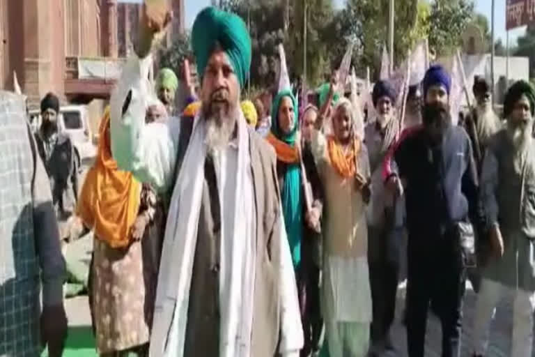 FARMERS AT AMRITSAR ANNOUNCED TO CLOSE THE PLAZAS