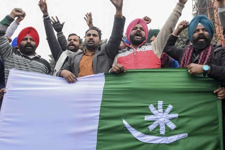 Sikhs got the recognition of a separate community in Pakistan