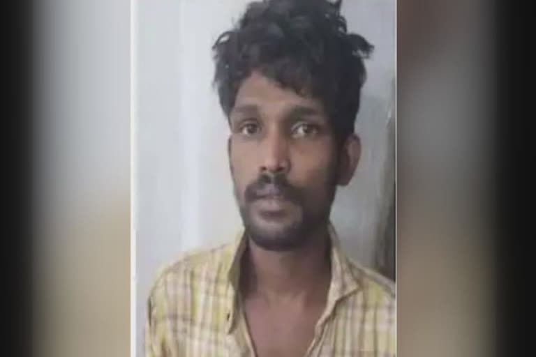 ganja sale among students  ganja sale among students in Poonthura  Poonthura ganja sale main accuse arrested  Poonthura ganja sale  Poonthura ganja case  സ്‌കൂള്‍ പരിസരം കേന്ദ്രീകരിച്ച് കഞ്ചാവ് വില്‍പന  കഞ്ചാവ് വില്‍പന  കഞ്ചാവ്  പൂന്തുറ ബരിയ നഗർ മിൽ കൊളനിയിൽ അബ്‌ദുള്ള  അബ്‌ദുള്ള