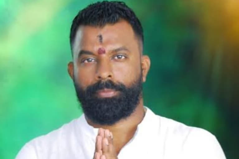 Extortion bid: Hindu Mahasabha leader Rajesh Pavithran held  in Mangaluru of Karnataka