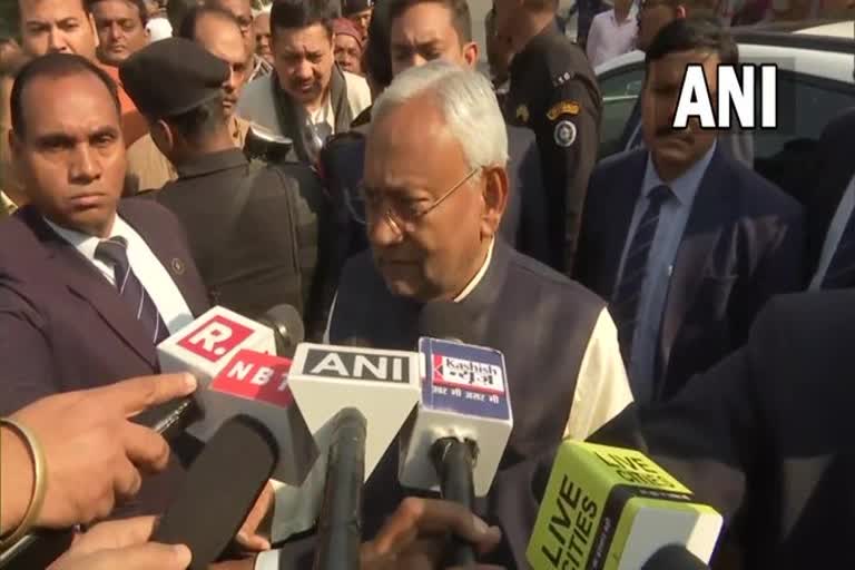 Bihar CM after hooch toll rises to 40  bihar CM Nitish Kumar on Bihar hooch tragedy  Nitish Kumar responds on liquor tragedy  മദ്യപിച്ചാൽ മരിക്കും  മുഖ്യമന്ത്രി നിതീഷ് കുമാർ  ബിഹാറിലെ വിഷമദ്യ ദുരന്തം  ബിഹാർ വ്യാജമദ്യം  വ്യാജമദ്യ ദുരന്തം  വ്യാജമദ്യ ദുരന്തത്തിൽ മരണം  മദ്യനിരോധനം  ബീഹാർ മദ്യനിരോധനം  Bihar hooch tragedy  spurious liquor  Jo piyega woh marega  ഛപ്ര മദ്യ ദുരന്തം  മോഹുവ  liquor prohibition law in bihar  chhapra hooch tragedy  ബിഹാർ വിഷമദ്യ ദുരന്തത്തിൽ നിതീഷ് കുമാർ