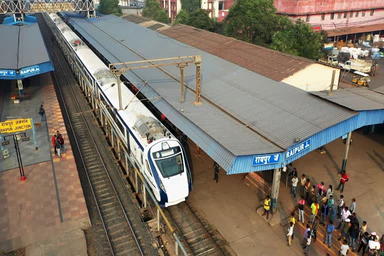 Stone pelting on Vande Bharat Express