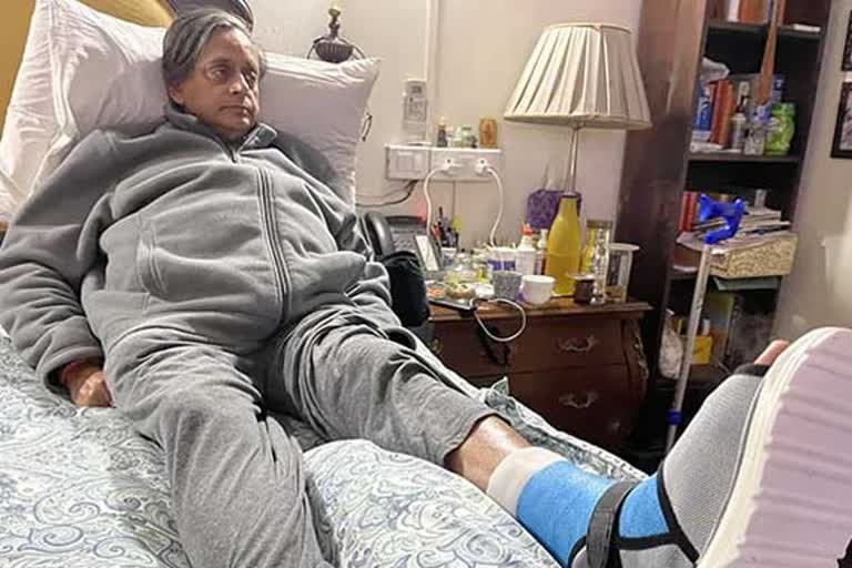 Shashi Tharoor Injured