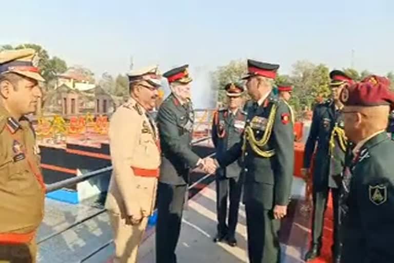 vijay-diwas-celebrations-brave-women-gallantry-awardees-felicitated-by-western-commander