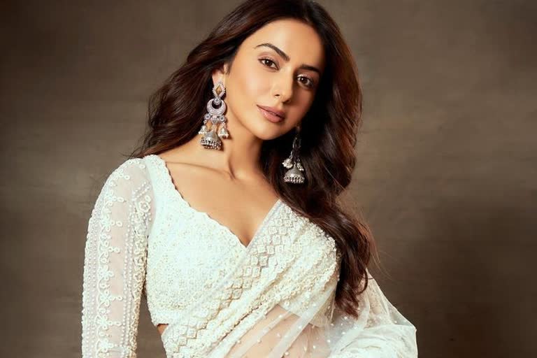 ed serves notice to actress rakul preet singh