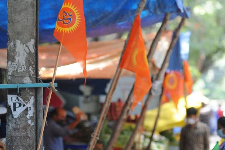 Hindu activists stopped the young man and woman in the bus