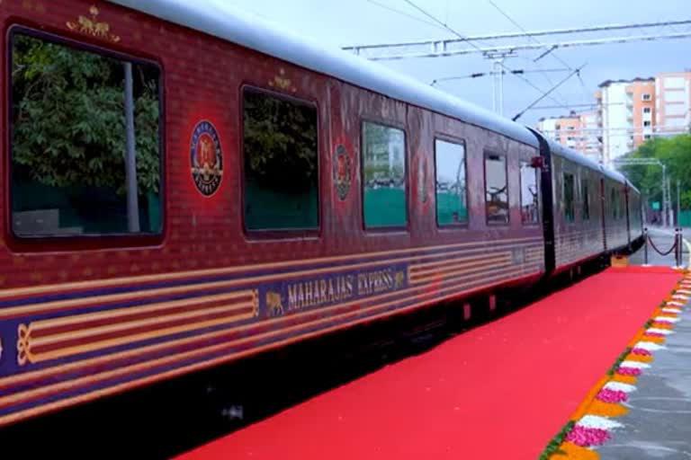 MAHARAJAs EXPRESS TRAIN