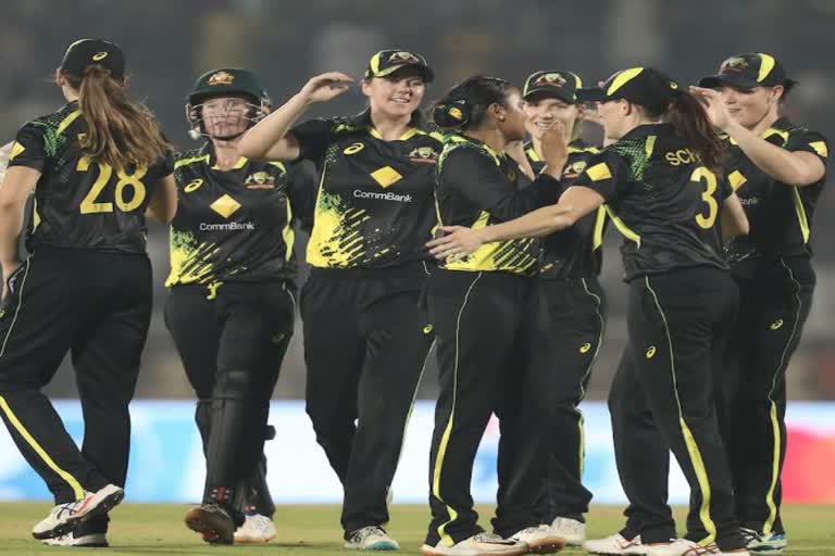 Australia Women beat India women  ऑस्ट्रेलिया महिला टीम ने भारत महिला टीम को हराया  T20I series  टी20 सीरीज