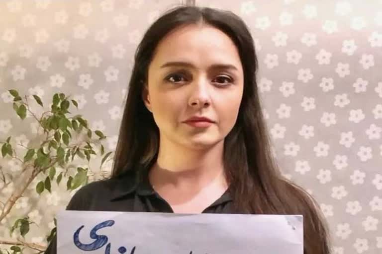 oscar winning movie iran actress who supported protests arrested