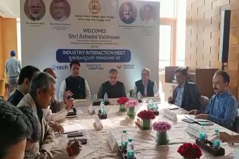 Etv BharatUnion Railway and IT Minister Ashwini Vaishnav had an important discussion with the leaders of major companies on Sunday