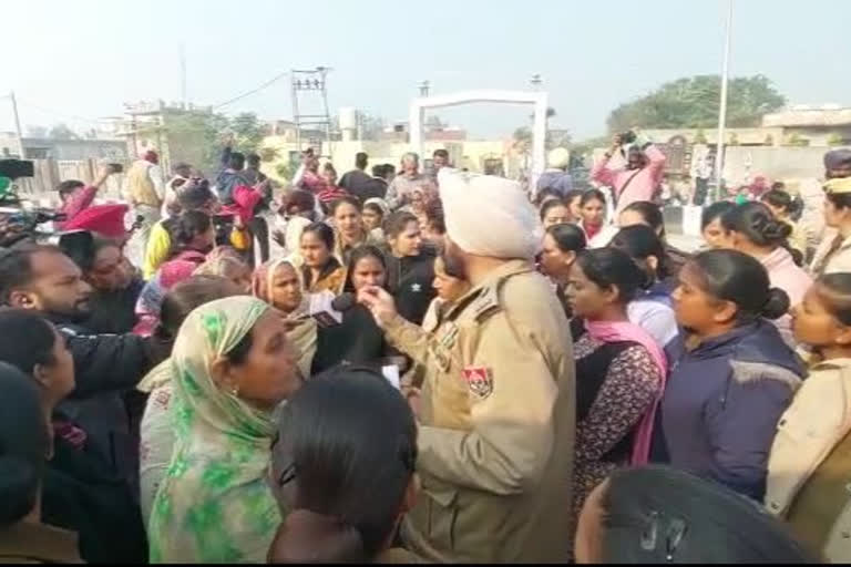 Zira liquor factory case: Police detained the protestors