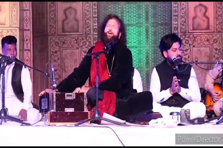 hansraj hans sing songs in tansen festival