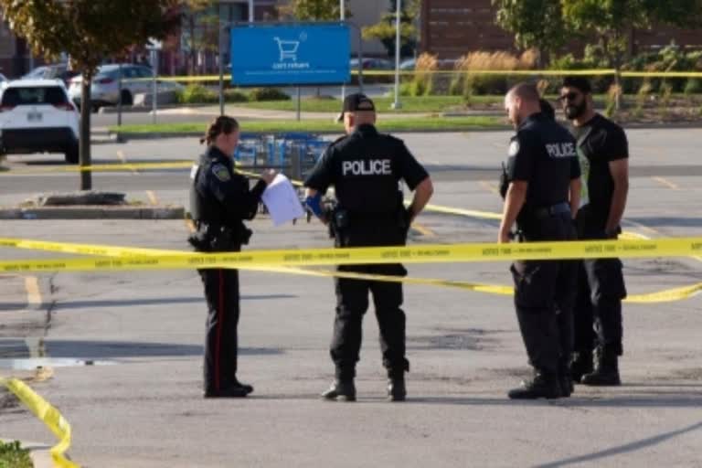 Five dead, suspect killed in Toronto area shooting