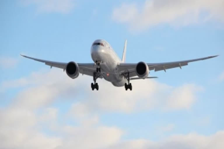 air passenger traffic rises