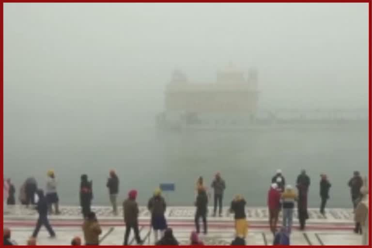 Devotees throng Sri Harmandir Sahib Amritsar