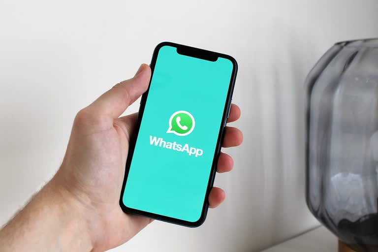 WhatsApp introduced Accidental delete feature will be able to undo deleted messages by mistake