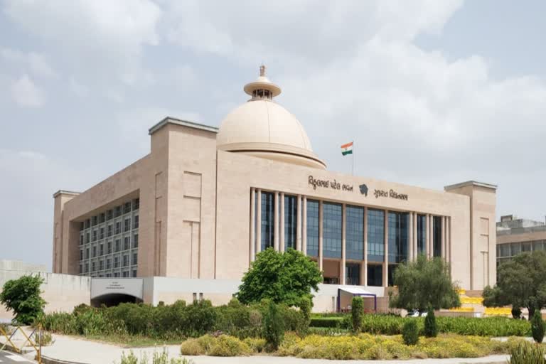 રાજ્યમાં ગેરકાયદેસર બાંધકામ થશે કાયદેસર, વિધાનસભામાં ગુજરાત અનઅધિકૃત બાંધકામ નિયમિત બિલ સર્વાનુમતે પસાર