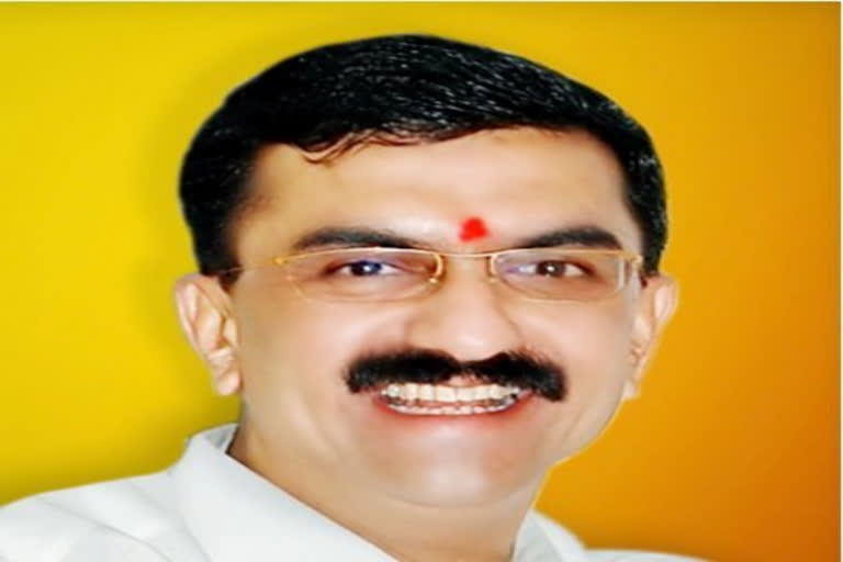 Maharashtra minister Shambhuraj Desai