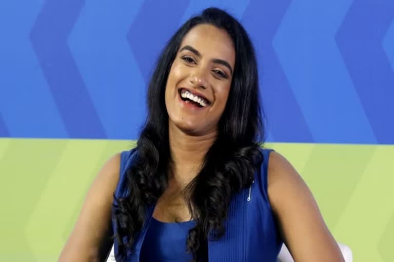 Forbes  list of Highest Paid Sportswoman In 2022  PV Sindhu  PV Sindhu news  Naomi Osaka  പിവി സിന്ധു  പിവി സിന്ധുവിന്‍റെ ഈ വര്‍ഷത്തെ സമ്പാദ്യം  PV Sindhu s earnings 2022  Naomi Osaka earnings in 2022