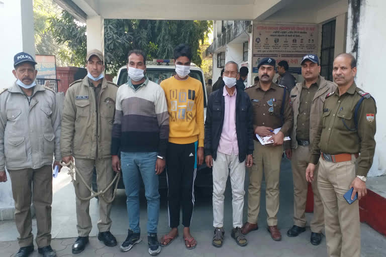 Smack smuggler arrested in Haldwani