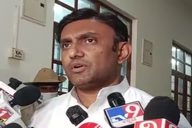 health minister dr k sudhakar on covid meeting