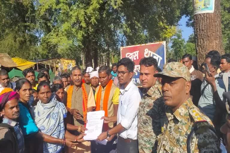 General meeting of Sarv Adivasi Samaj against conversion in Narayanpur, CM Baghel met representatives of Christian community in Delhi