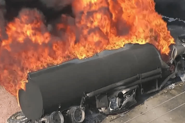 GAS TANKER CAUGHT FIRE IN SOUTH AFRICA MANY PEOPLE DIED