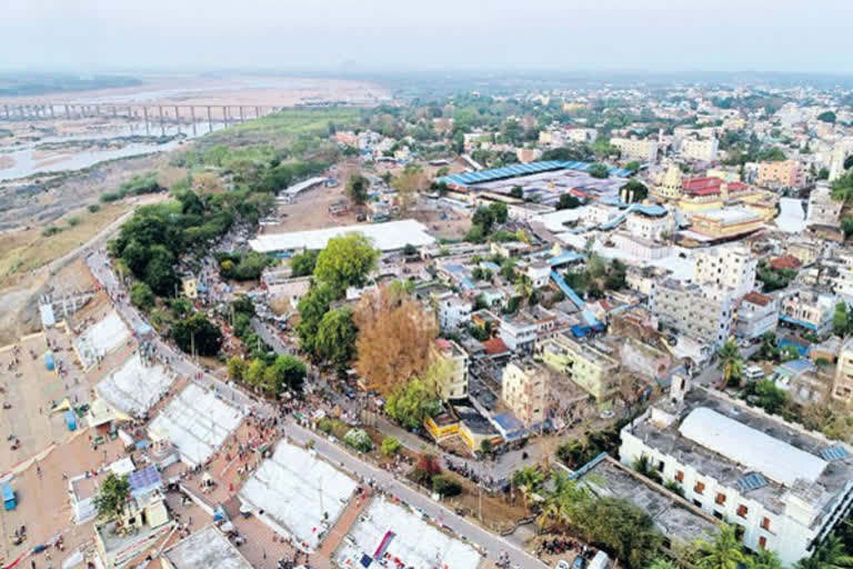 Godavari river