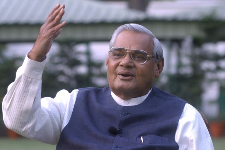 Tributes to Former PM Atal Bihari Vajpayee ETV BHARAT