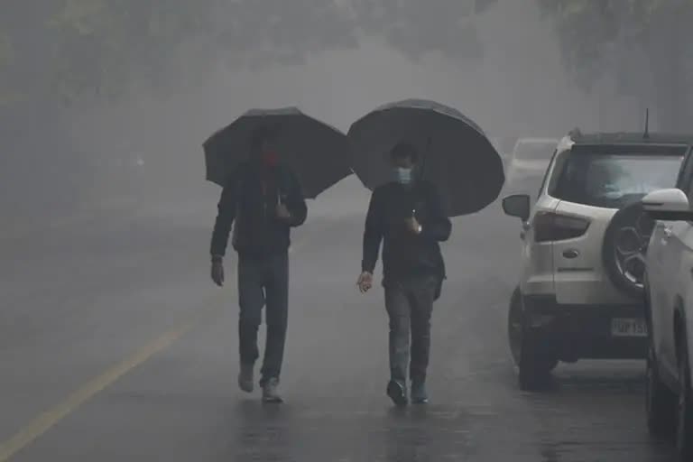 weather report  weather updates in kerala  rain updates in kerala  latest weather updates  kerala news updates  latest news in kerala  സംസ്ഥാനത്ത് 5 ദിവസം മഴയ്‌ക്ക് സാധ്യത  മൂന്ന് ജില്ലകളില്‍ ഇന്ന് യെല്ലോ അലര്‍ട്ട്  യെല്ലോ അലര്‍ട്ട്  കാലാവസ്ഥ നിരീക്ഷണ കേന്ദ്രം  മഴയ്ക്ക് സാധ്യത