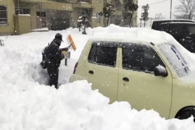 heavy snow in japan