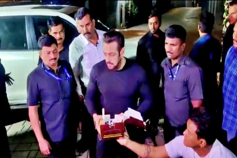 Salman Khan Celebrated his 57th Birthday