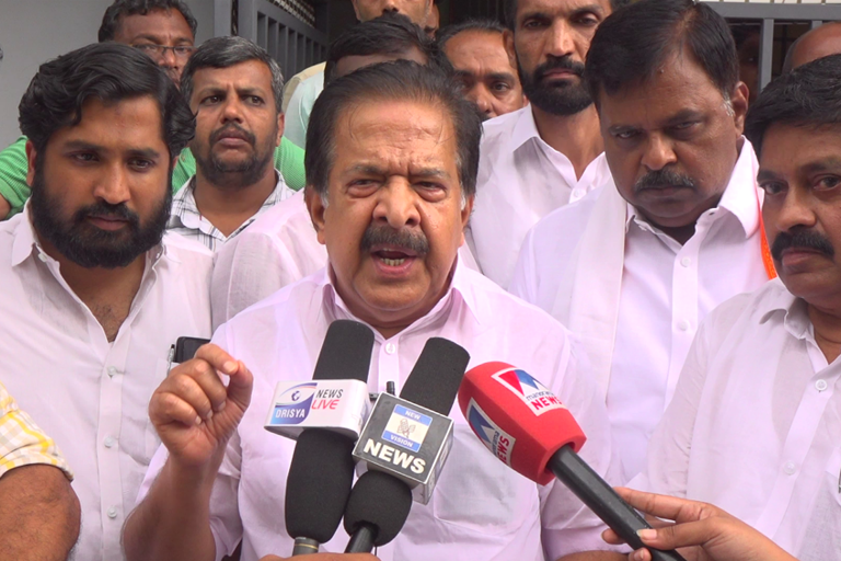 രമേശ്‌ ചെന്നിത്തല  ഇപി ജയരാജന്‍  ep jayarajan controversy kottayam  Ramesh chennithala on ep jayarajan controversy  kottayam todays news  കോട്ടയം ഇന്നത്തെ വാര്‍ത്ത  ചെന്നിത്തലയുടെ പ്രതികരണം