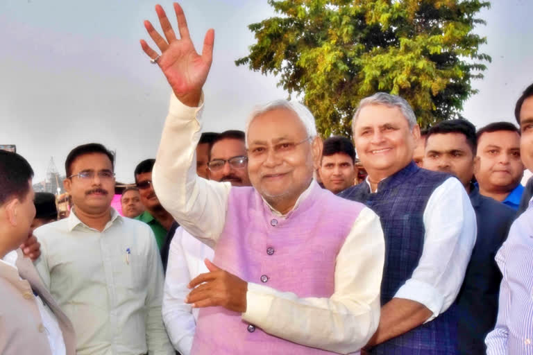 The wily JDU leader Nitish Kumar seems to have neither forgotten nor forgiven any slight by the ruling dispensation at the Centre. He  pulled the plug on the alliance with BJP shortly after having supported the NDA in the Presidential and Vice Presidential elections, in a manner reminiscent of the adage that revenge is a dish that tastes best when served cold.