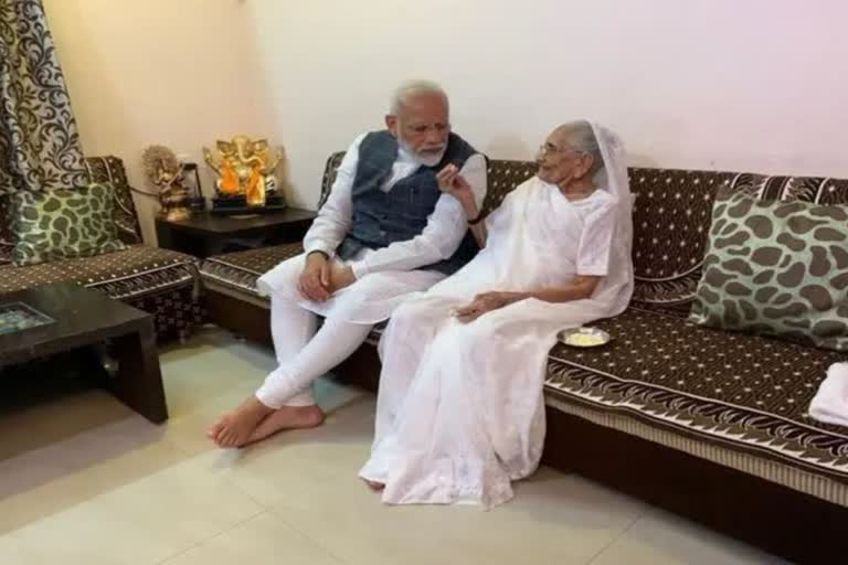 pm modi mother heeraben modi