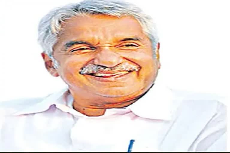 CBI gives clean chit to former Kerala chief minister Oommen Chandy in sexual exploitation case