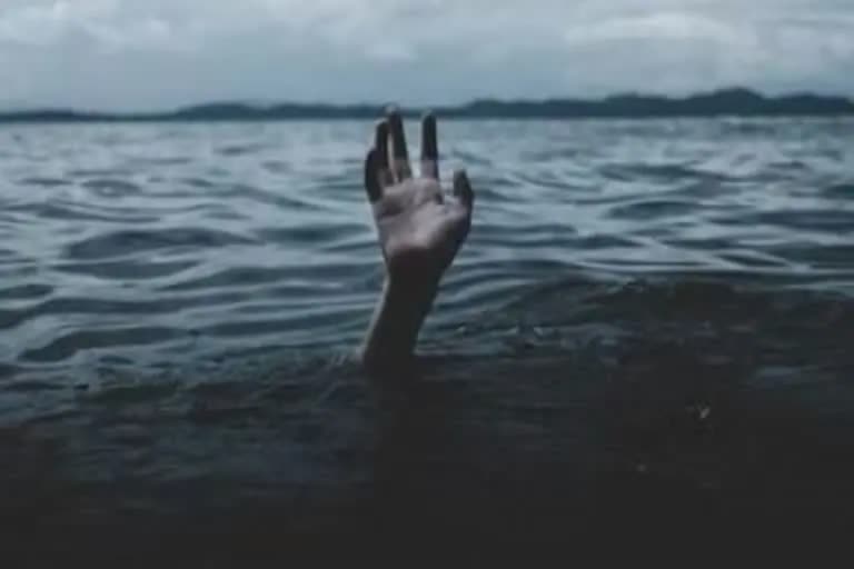 two girls drowned in lake