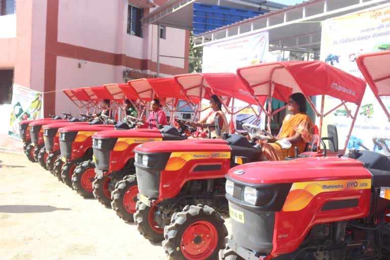 Distribution of tractors in Gumla