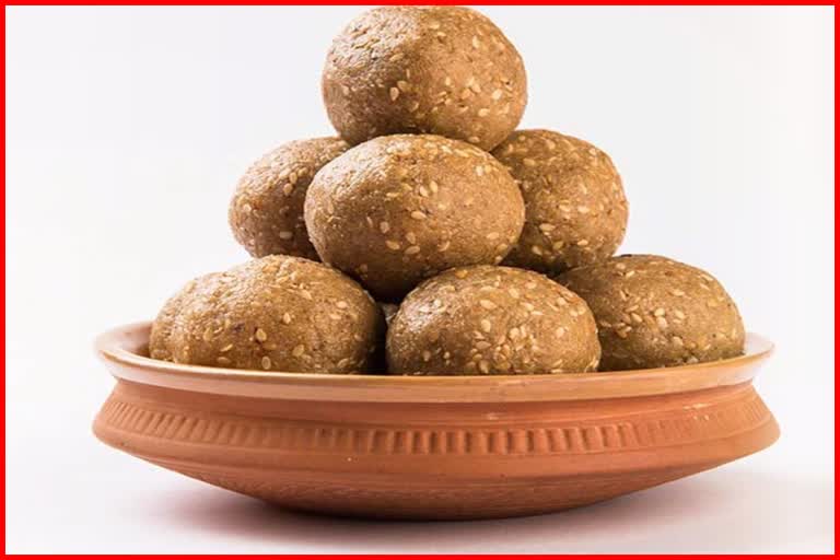 Til Laddu Recipe