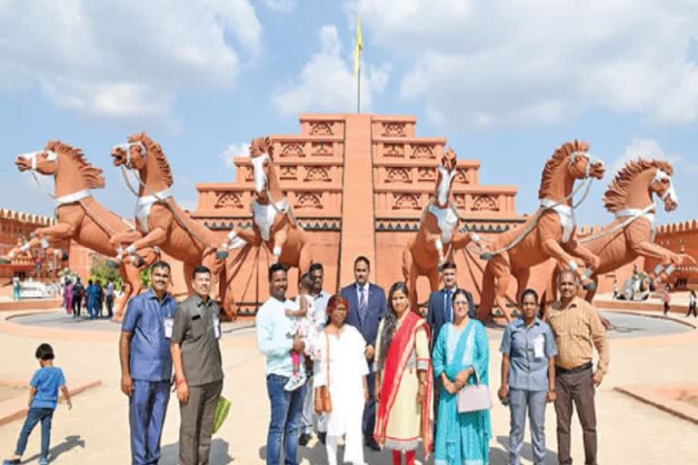 Members of the President's family visited Ramoji Film City