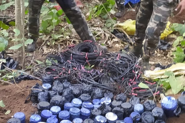 ID Bombs Recovered From Lohardaga Bagdu Forest