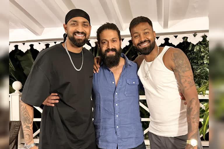 Yash with Pandya brothers