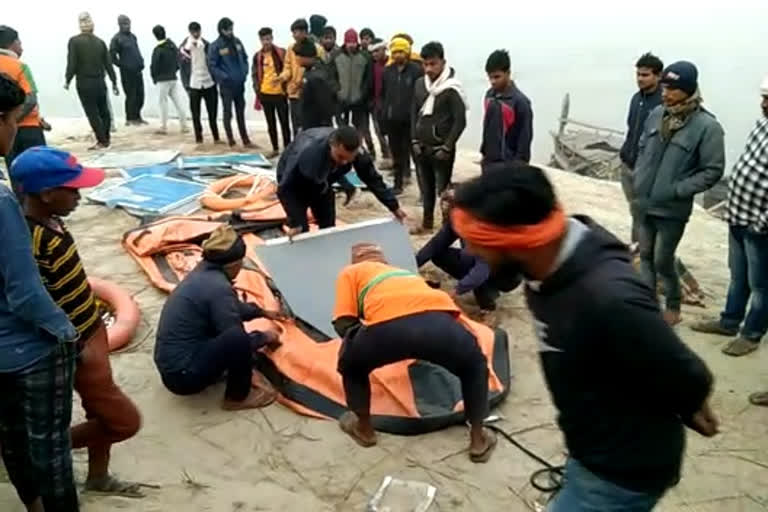 Seven people missing in Patna boat accident