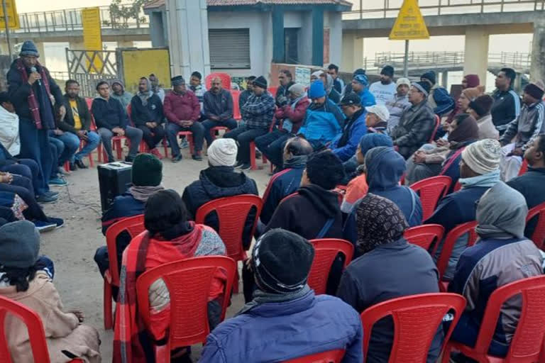 MP Sanjay Seth tea talk Meeting with people