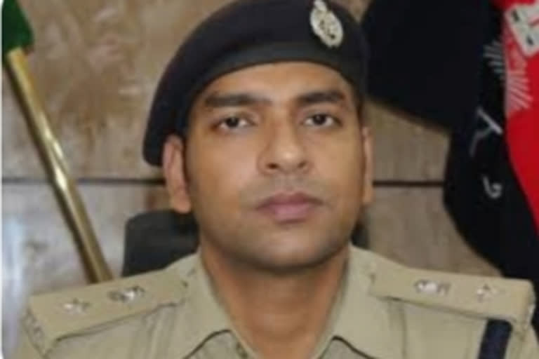 Dr Gaurav Mangala  appointed as new SP of Saran