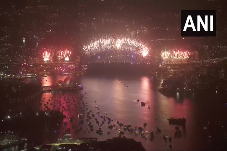 ന്യൂസിലാൻഡിൽ പുതുവർഷമെത്തി  New Zealand and Australia celebrated New Year 2023  new year celebration begins  new year celebration 2023  2023  2023 പുതുവൽസരാഘോഷം  ഓക്‌ലൻഡ് നഗരത്തിൽ പുതുവൽസരാഘോഷം  2023 നെ വരവേറ്റ് ലോകം  ന്യൂസിലാൻഡിലും ഓസ്‌ട്രേലിയയിലും പുതുവർഷമെത്തി